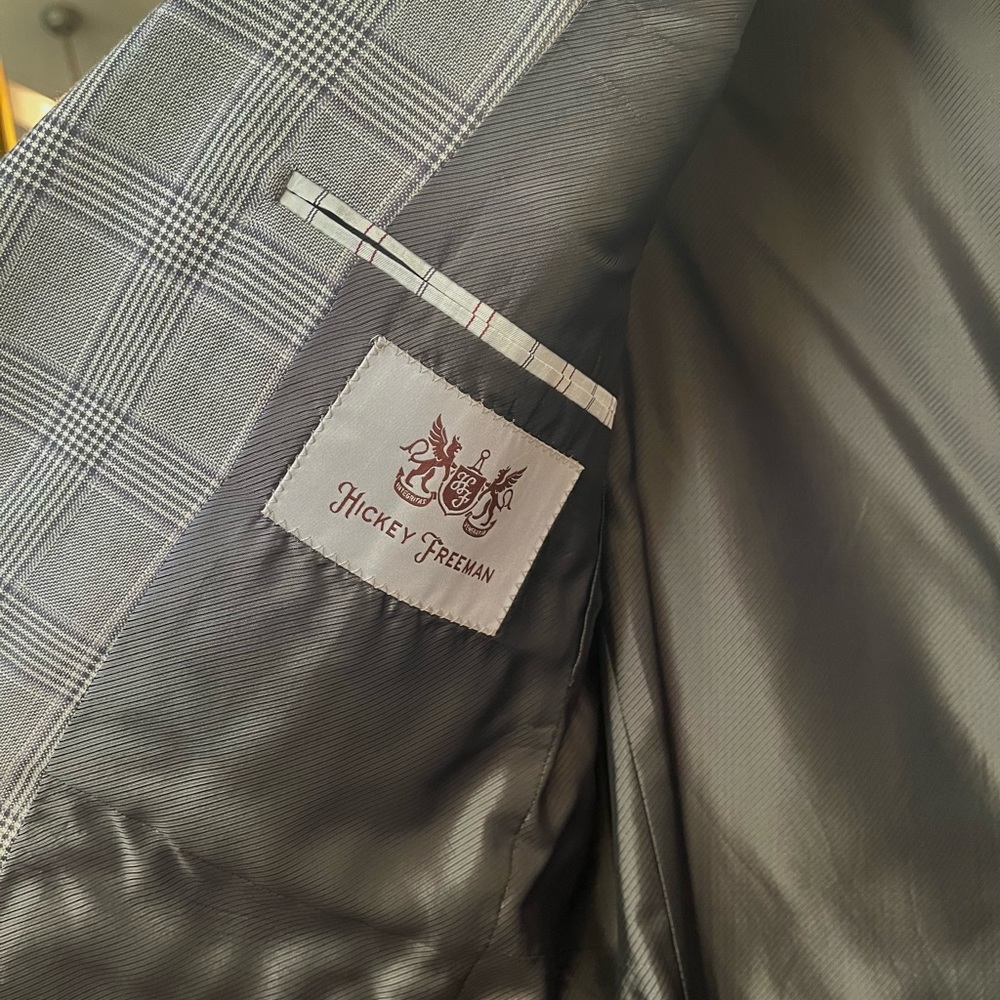 Hickey freeman blazer size 38
